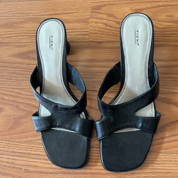 Shoes - Picture 1 of 2